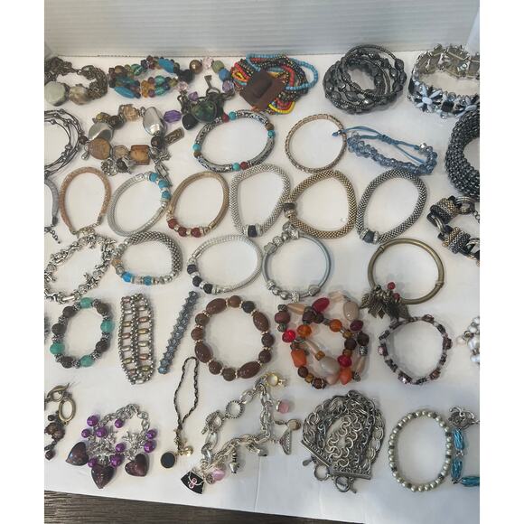 55 Bracelet Lot - Stretch -Beaded - Silver/Gold Chains Assorted Most New Gifts - Picture 4 of 5